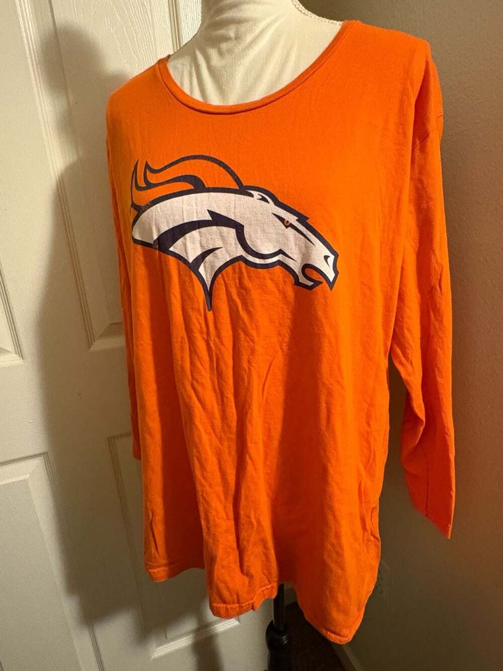 Denver Broncos Long Sleeve T Shirt Size L Orange Cotton NFL Football